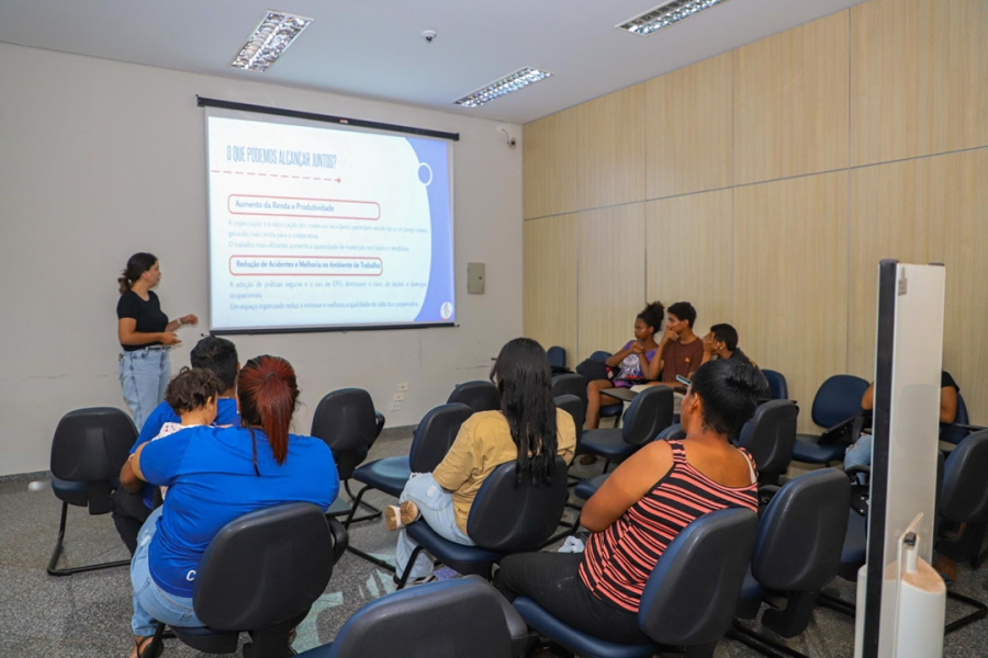 Início do Programa de Educação Ambiental é Marcado por Capacitação da Associação de Catadores Nova Limpa