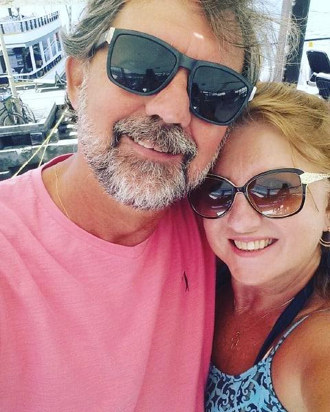 Sonia Noeli Amigo Essi. Na foto, com o esposo Celso