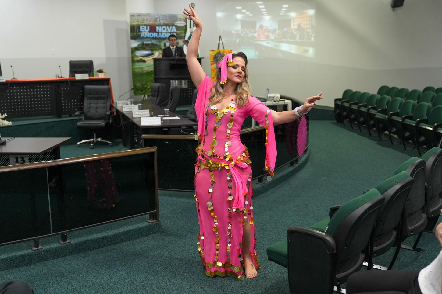 Nova Andradina celebra o Dia Municipal da Cultura com arte, música e poesia