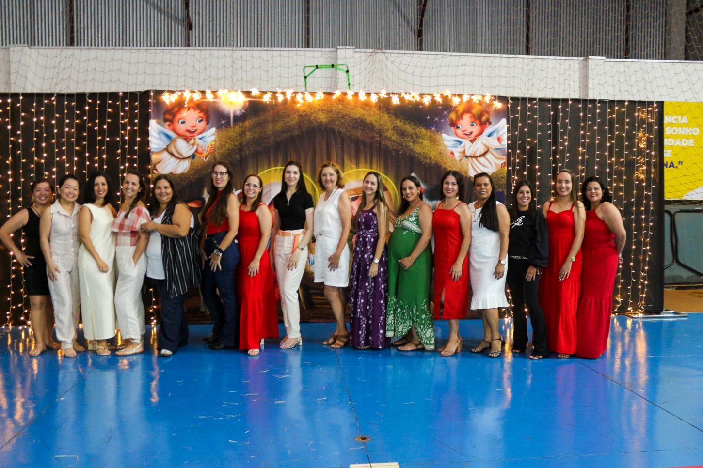 Apresentações de Natal encerram as atividades do ano letivo do colégio Anglo Nova Andradina 