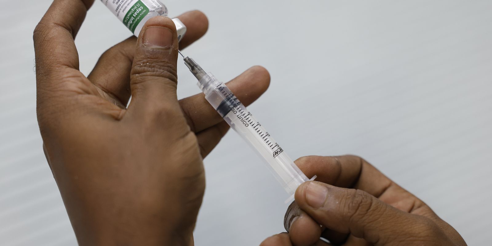 Vinte e nove óbitos por covid-19 registrados em janeiro no Brasil