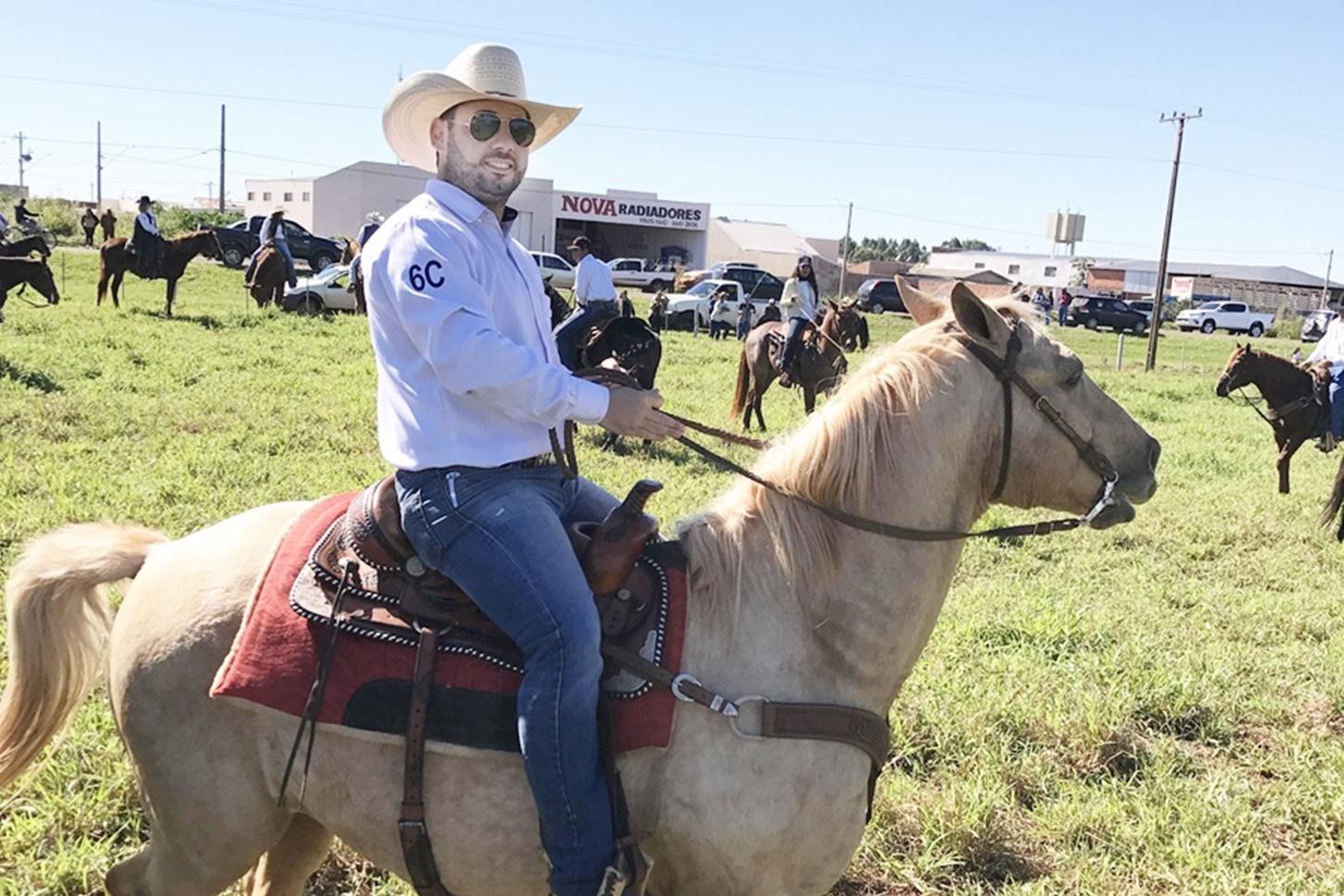 Parabéns para os aniversariantes desta segunda-feira, dia 23/02/2026