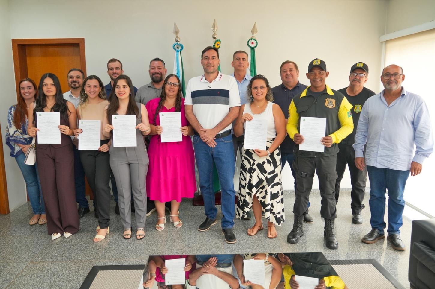 Quadro efetivo da Prefeitura de Nova Andradina é reforçado com posse de novos servidores