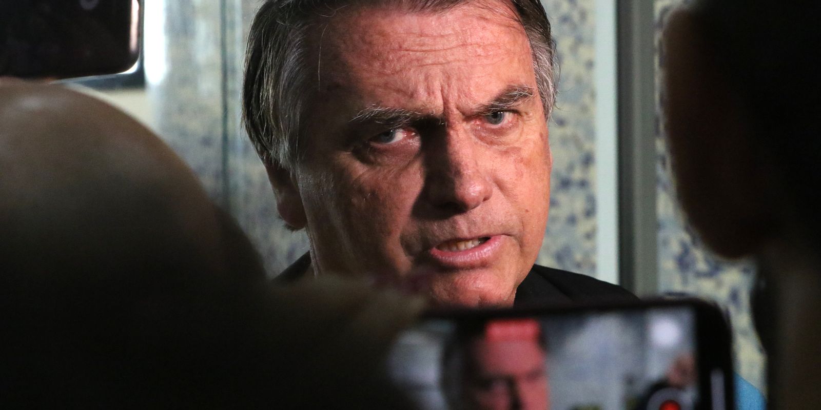 Defesa diz que Bolsonaro não tinha conhecimento sobre vídeo de Eduardo