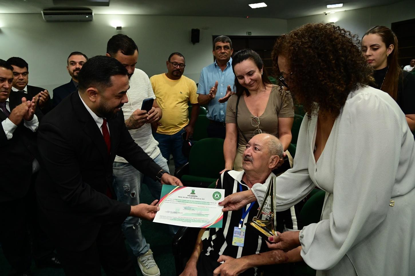 Homenagem a Edson José da Silva reúne emoção, memórias e reconhecimento