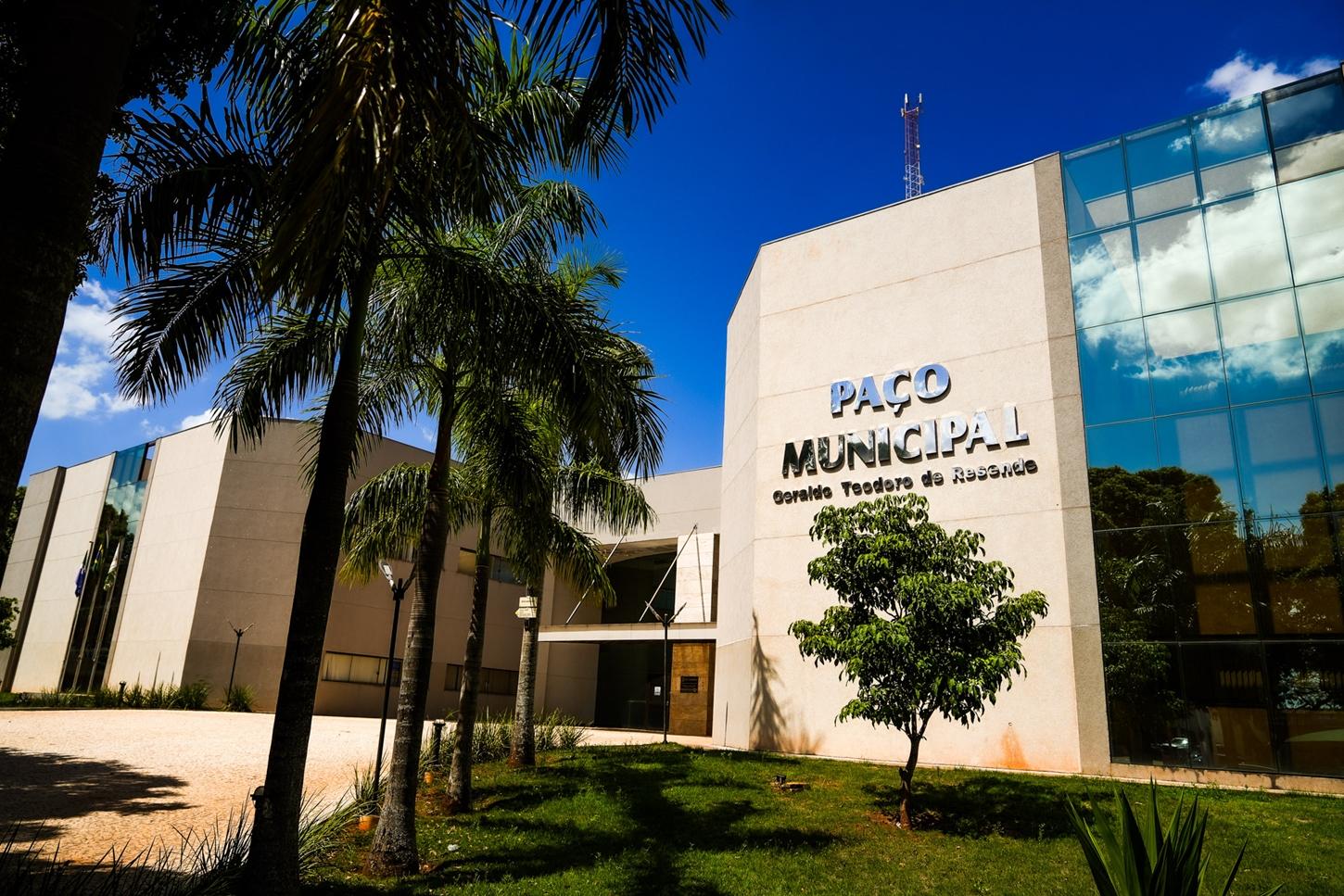 Prefeitura não terá expediente nos dias 30 de abril e 1º de maio