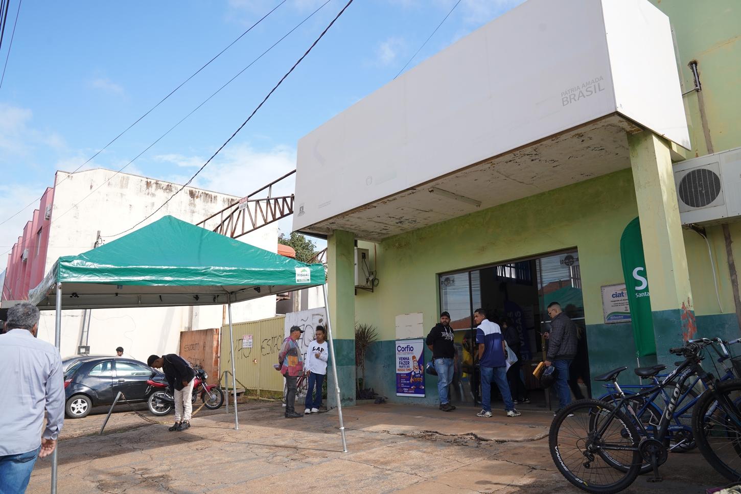 Casa do Trabalhador anuncia novas vagas em parceria com a JBS Couros