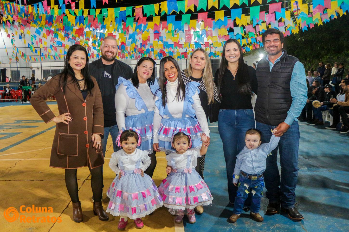 Quadrilha, música e muita diversão: o 17º Arraiá do Colégio Anglo foi um sucesso
