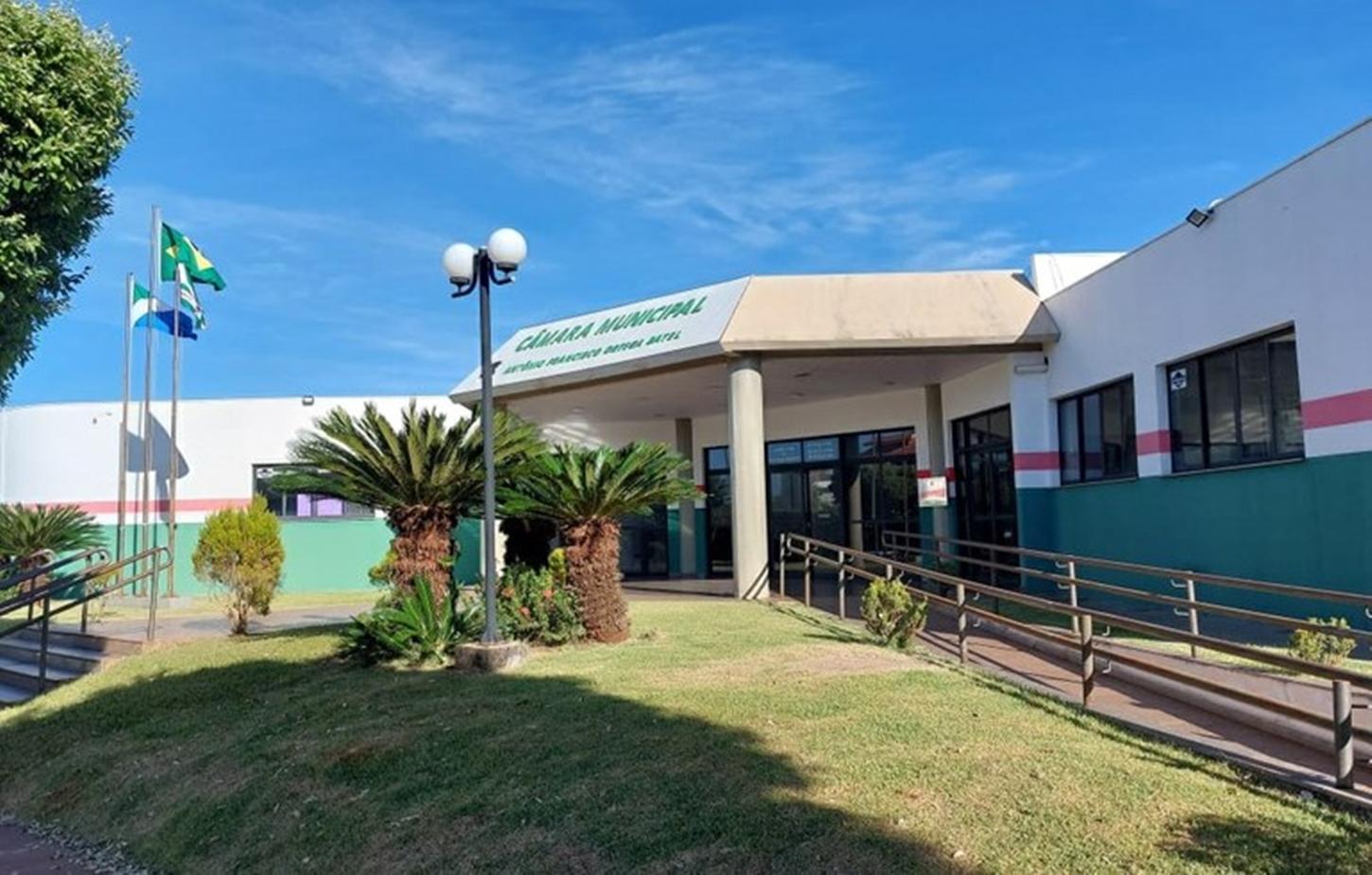 Câmara realiza sessão solene em homenagem ao Dia dos Pais nesta terça-feira