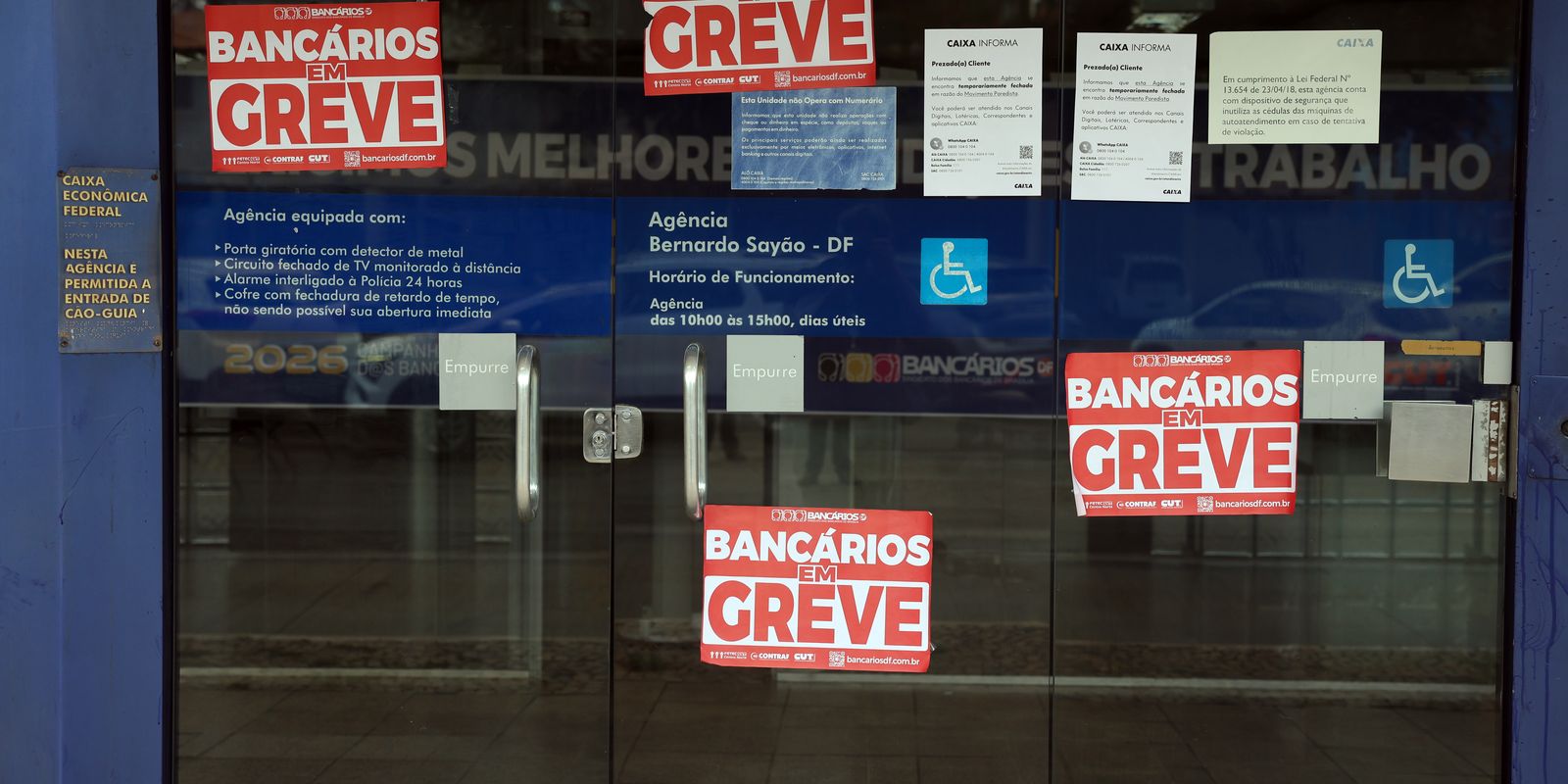 Bancários da Caixa rejeitam proposta e mantêm greve por tempo indeterminado