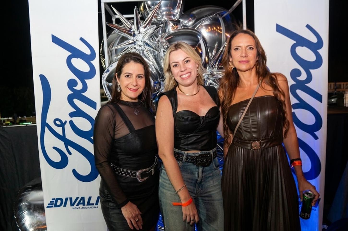Fotos da 2ª noite do camarote Raça Forte - Ford Divali na 41ªExponan