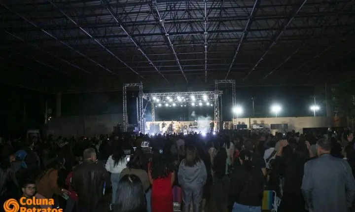 14º Adora Nova reúne multidão em noite de louvor e adoração em Nova Andradina