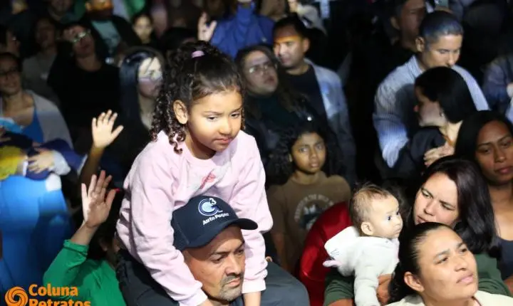14º Adora Nova reúne multidão em noite de louvor e adoração em Nova Andradina