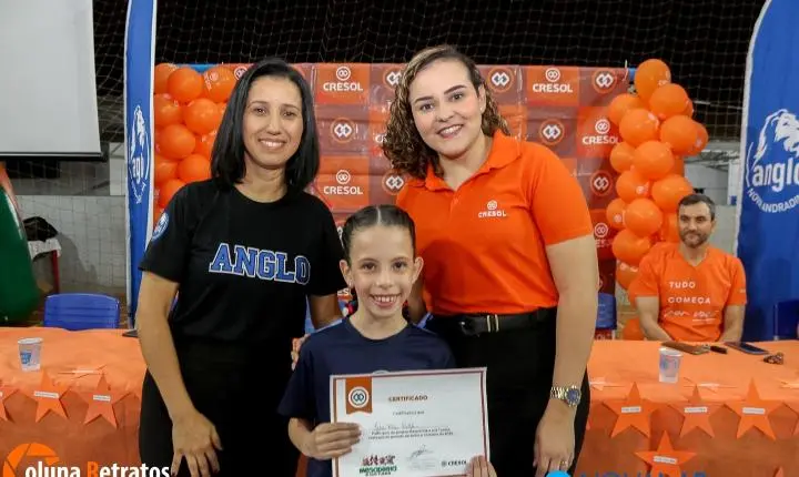 Alunos do Anglo Nova Andradina aprendem sobre finanças e cooperação através do projeto “Mesadinha e sua Turma” da Cresol 