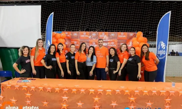 Alunos do Anglo Nova Andradina aprendem sobre finanças e cooperação através do projeto “Mesadinha e sua Turma” da Cresol 