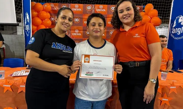 Alunos do Anglo Nova Andradina aprendem sobre finanças e cooperação através do projeto “Mesadinha e sua Turma” da Cresol 