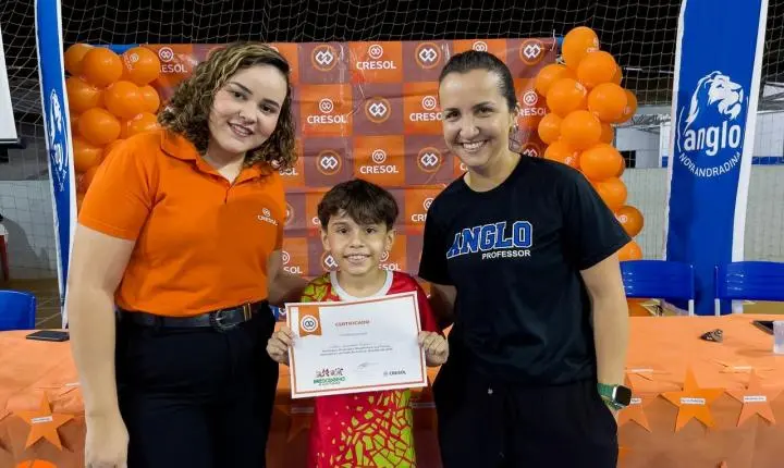 Alunos do Anglo Nova Andradina aprendem sobre finanças e cooperação através do projeto “Mesadinha e sua Turma” da Cresol 