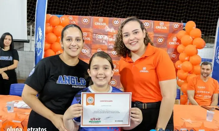 Alunos do Anglo Nova Andradina aprendem sobre finanças e cooperação através do projeto “Mesadinha e sua Turma” da Cresol 