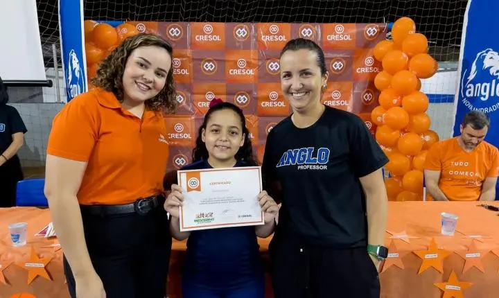 Alunos do Anglo Nova Andradina aprendem sobre finanças e cooperação através do projeto “Mesadinha e sua Turma” da Cresol 