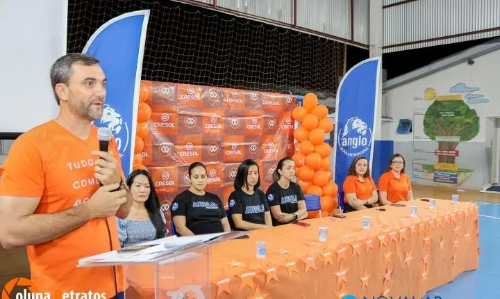 Alunos do Anglo Nova Andradina aprendem sobre finanças e cooperação através do projeto “Mesadinha e sua Turma” da Cresol 