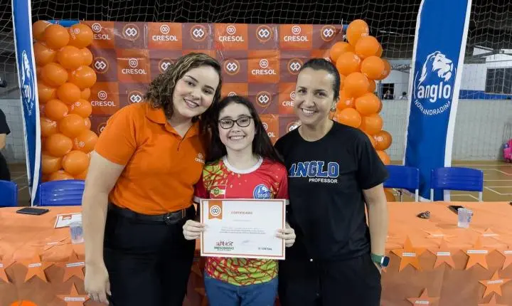 Alunos do Anglo Nova Andradina aprendem sobre finanças e cooperação através do projeto “Mesadinha e sua Turma” da Cresol 