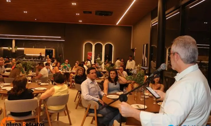 AMENAVI promove noite da pizza em homenagem ao Dia do Médico