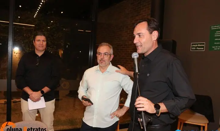 AMENAVI promove noite da pizza em homenagem ao Dia do Médico