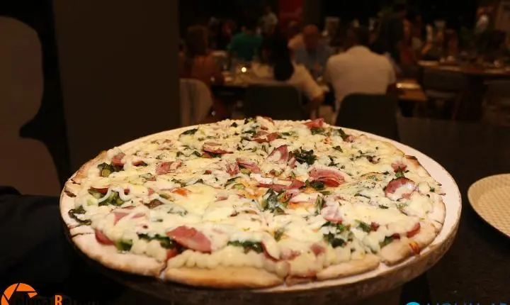 AMENAVI promove noite da pizza em homenagem ao Dia do Médico