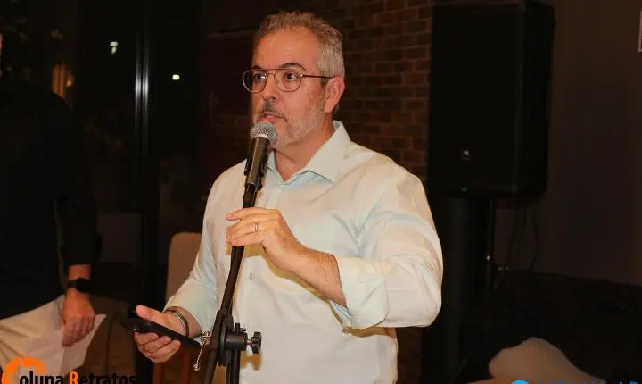 AMENAVI promove noite da pizza em homenagem ao Dia do Médico