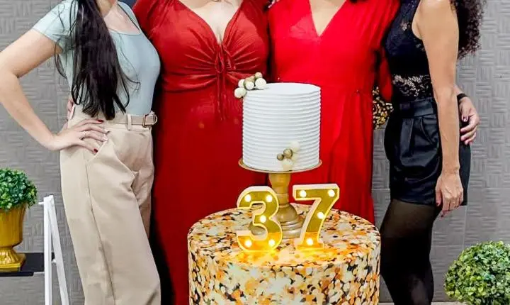 Aniversário da advogada Dra. Aline Diniz 
