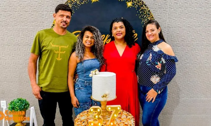Aniversário da advogada Dra. Aline Diniz 