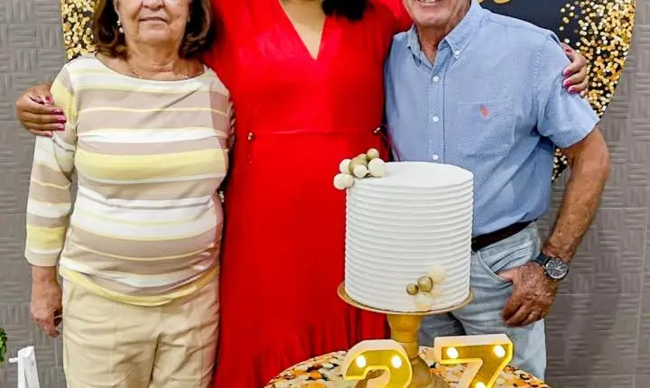 Aniversário da advogada Dra. Aline Diniz 