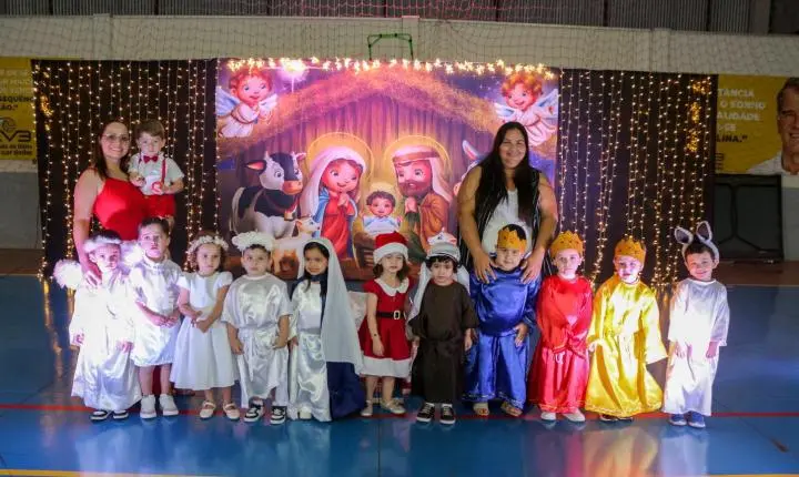 Apresentações de Natal encerram as atividades do ano letivo do colégio Anglo Nova Andradina 