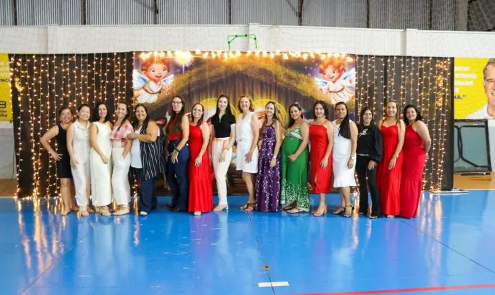 Apresentações de Natal encerram as atividades do ano letivo do colégio Anglo Nova Andradina 