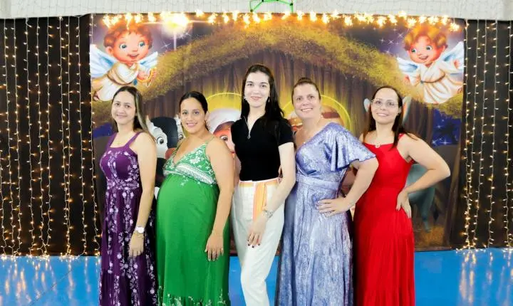 Apresentações de Natal encerram as atividades do ano letivo do colégio Anglo Nova Andradina 