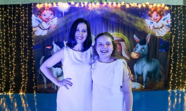 Apresentações de Natal encerram as atividades do ano letivo do colégio Anglo Nova Andradina 