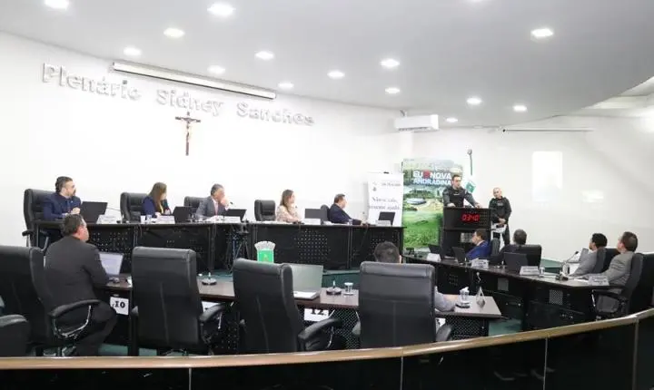 Câmara concede moção de parabenização a policiais por operação que libertou mãe e filha