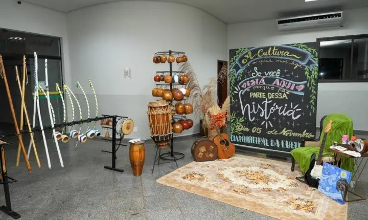 Câmara de Nova Andradina abre as portas para a arte local com exposição durante a Semana da Cultura