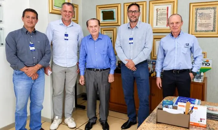 Câmara e Prefeitura apresentam potencial de Nova Andradina em visita à Coamo