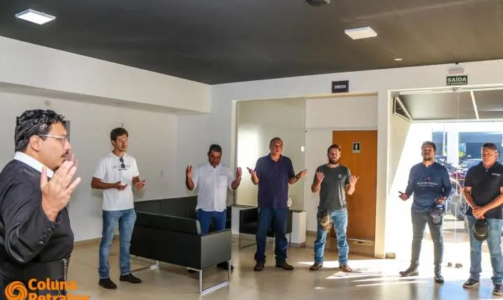 Com as bênçãos do Padre Aurélio, MS Prime Motors Náutica e Off Road é inaugurada em Nova Andradina 