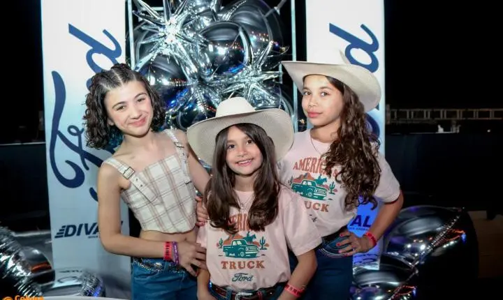 Confira as fotos da 1ª noite do camarote Raça Forte Ford Divali na 41ªExponan