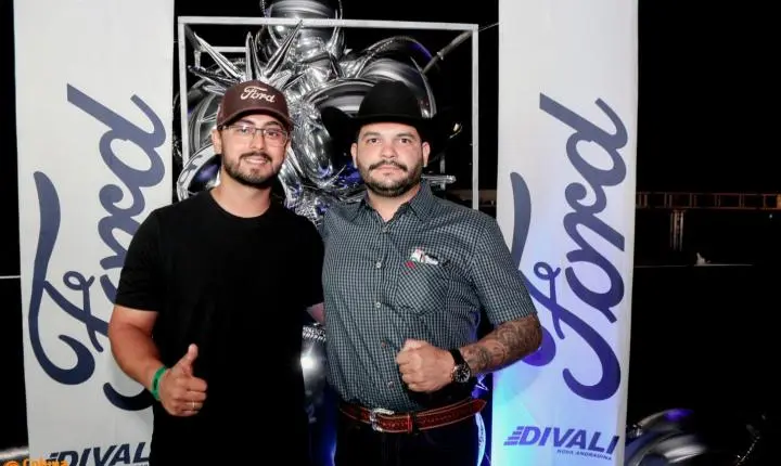Confira as fotos da 1ª noite do camarote Raça Forte Ford Divali na 41ªExponan