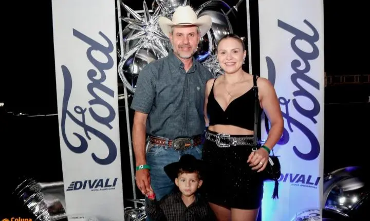 Confira as fotos da 1ª noite do camarote Raça Forte Ford Divali na 41ªExponan