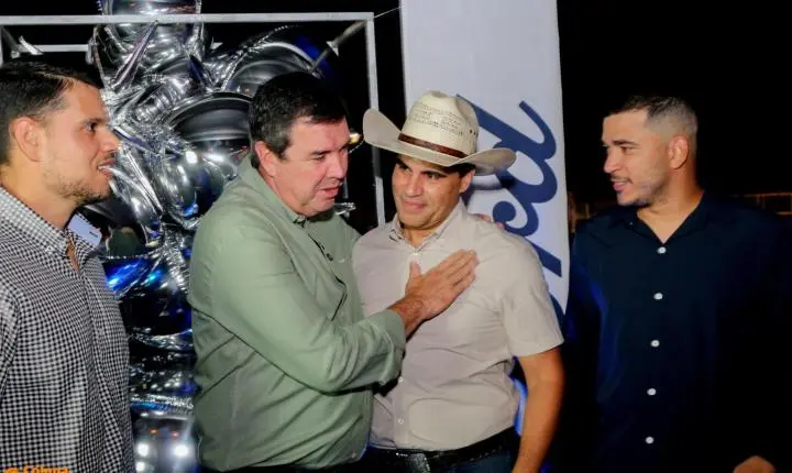 Confira as fotos da 1ª noite do camarote Raça Forte Ford Divali na 41ªExponan