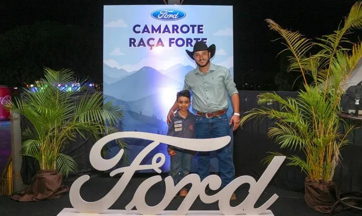 Confira as fotos do camarote raça forte - Ford Divali