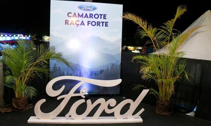 Confira as fotos do camarote raça forte - Ford Divali