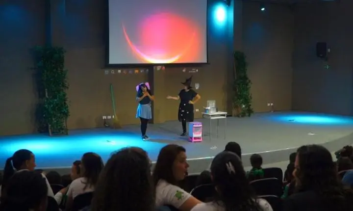 Famílias lotam Centro de Convenções em encontro da Educação Infantil