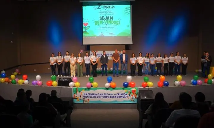 Famílias lotam Centro de Convenções em encontro da Educação Infantil