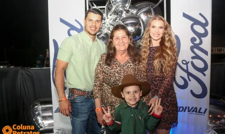 Fotos da 2ª noite do camarote Raça Forte - Ford Divali na 41ªExponan