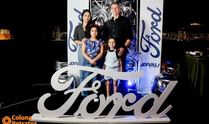 Fotos da 2ª noite do camarote Raça Forte - Ford Divali na 41ªExponan